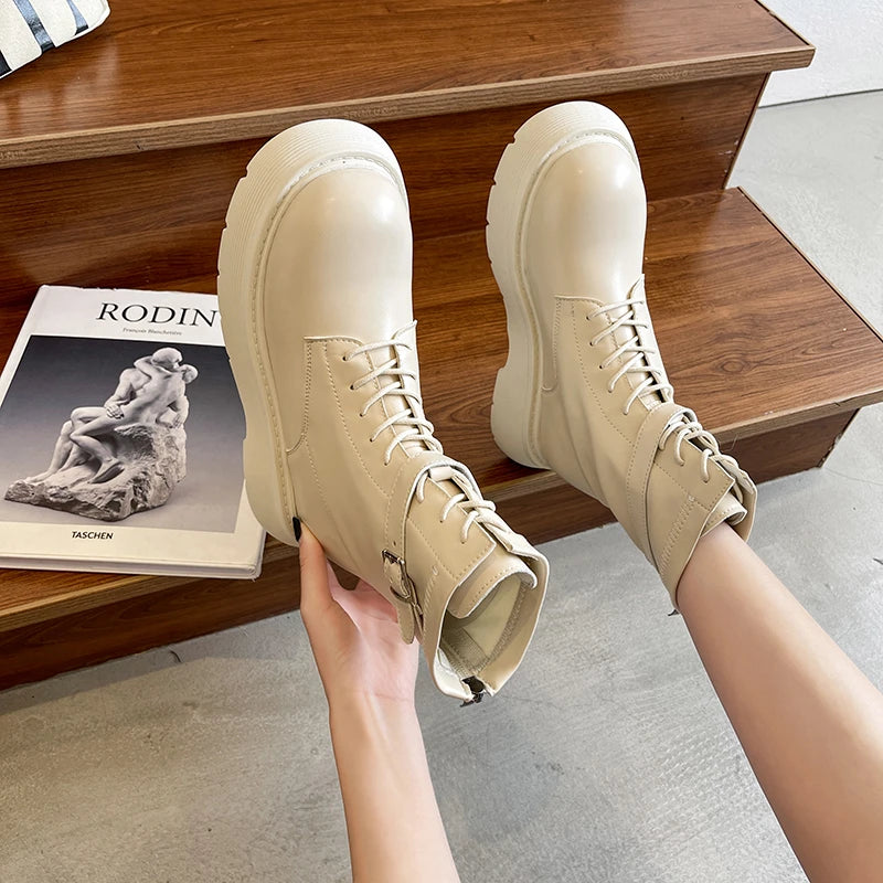 STREETFASH∞N Thick soled boots for women